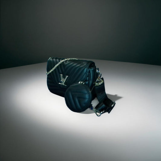 Essential Black Crossbody Bags for Modern Women