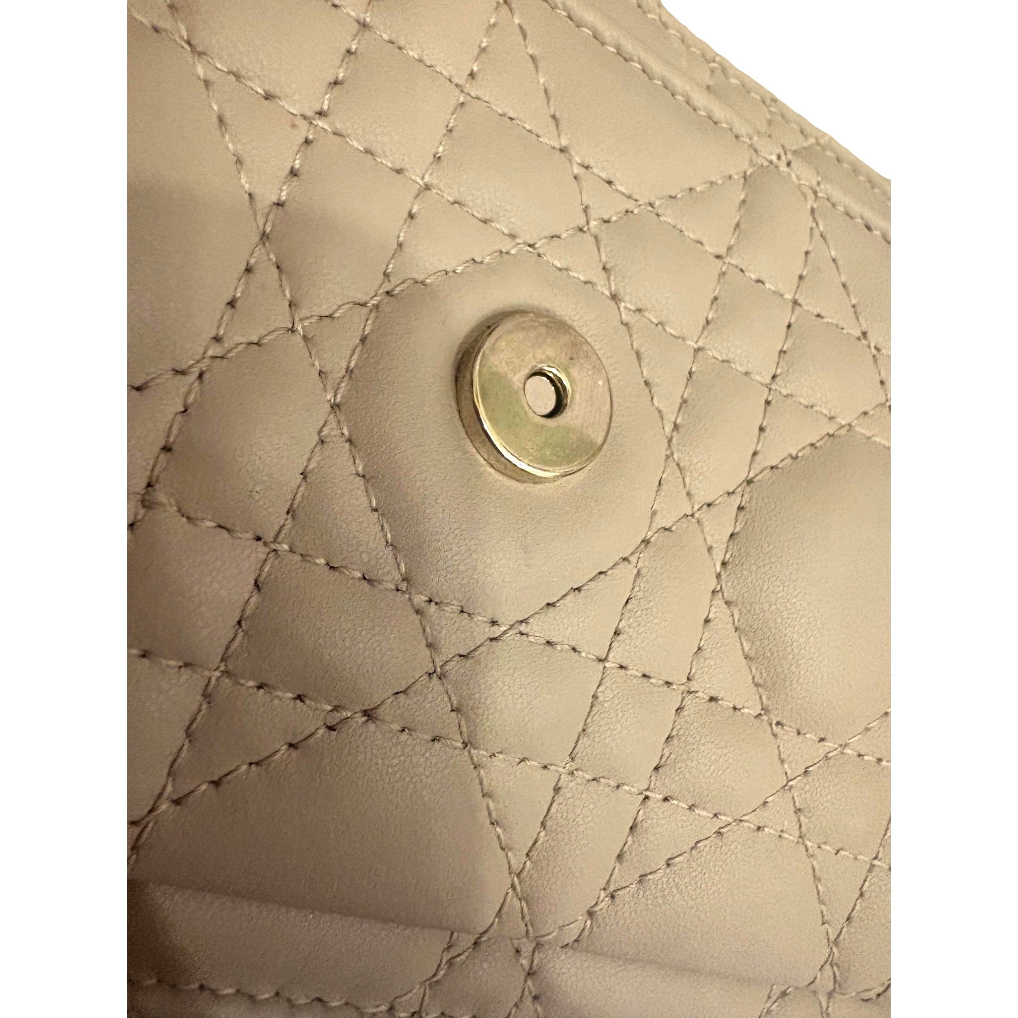 My Dior Daily Pouch: Elegant Beige Lambskin with Chain
