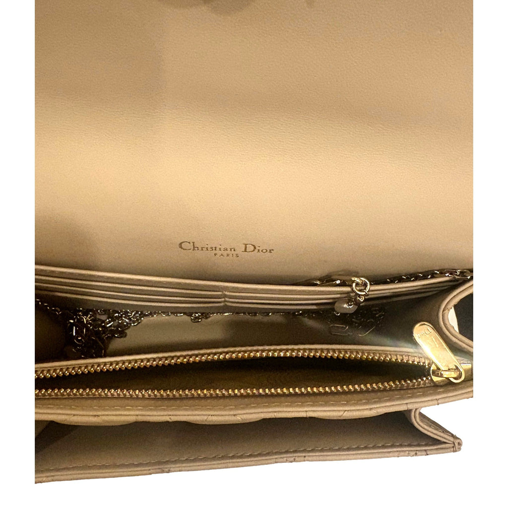 My Dior Daily Pouch: Elegant Beige Lambskin with Chain