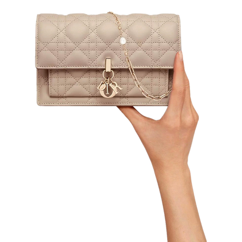 My Dior Daily Pouch: Elegant Beige Lambskin with Chain