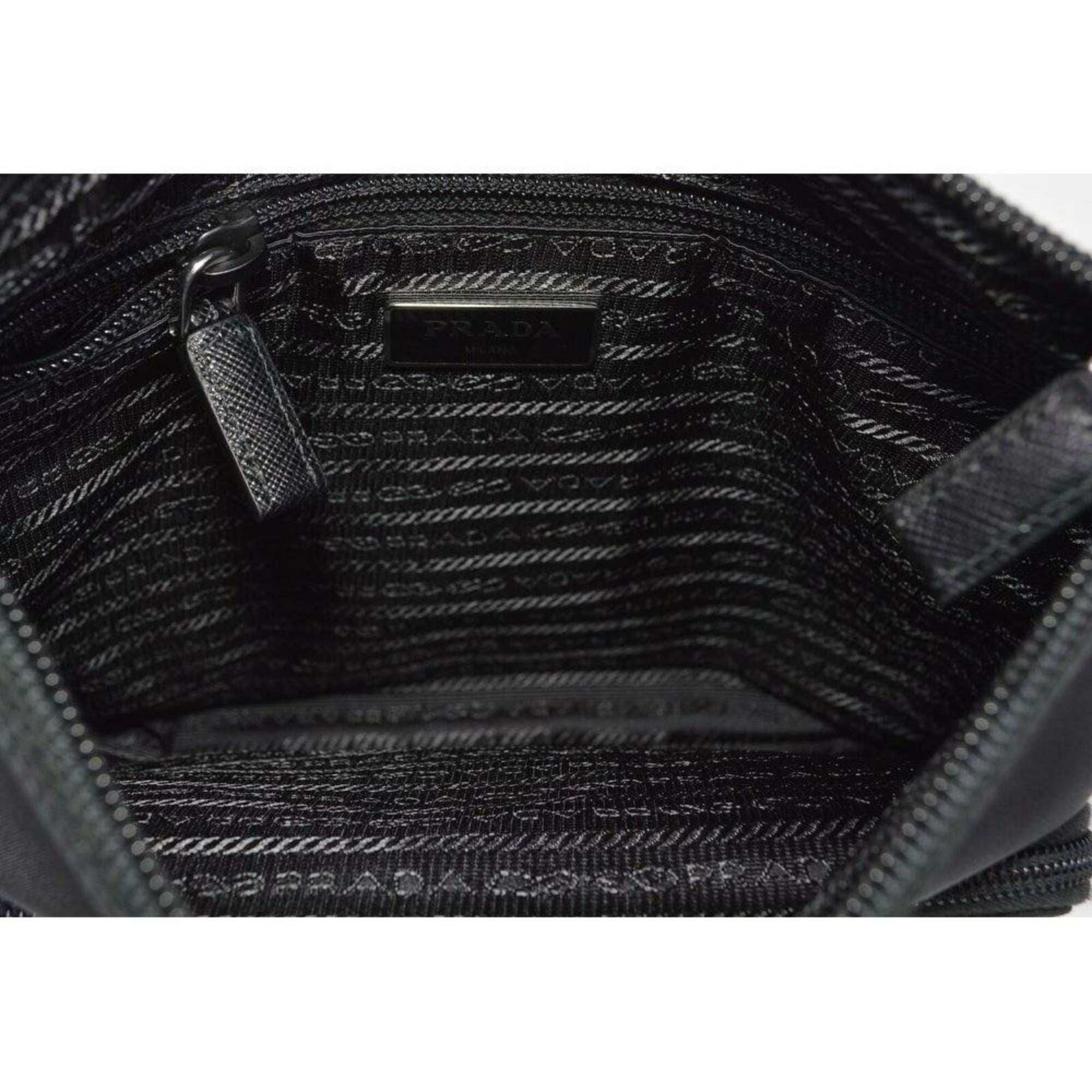 Prada Tessuto Saffiano Black Messenger Bag – Style Meets Functionality