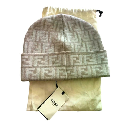 Fendi FF Logo Knit Beanie Hat Beige – Elevate Your Winter