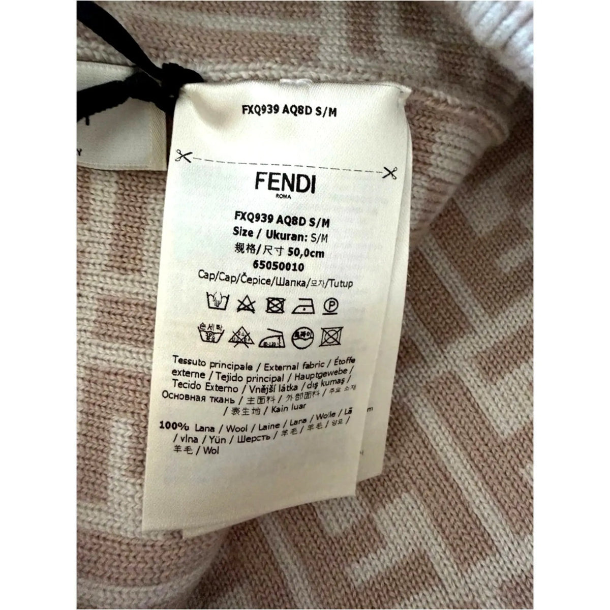 Fendi FF Logo Knit Beanie Hat Beige – Elevate Your Winter