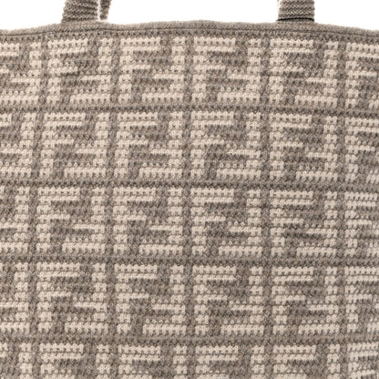 Fendi FF Large Shopper Tote - Luxurious Cashmere Wool in Gray -   Shop Bags 