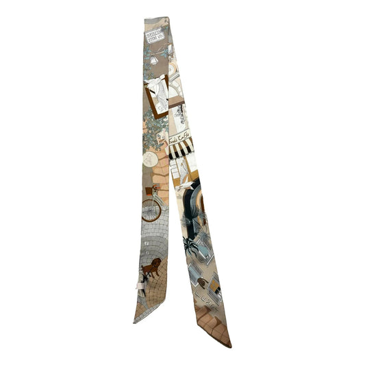 Fendi Roma Boutique Print Silk Wrappy Scarf - Elevate Your