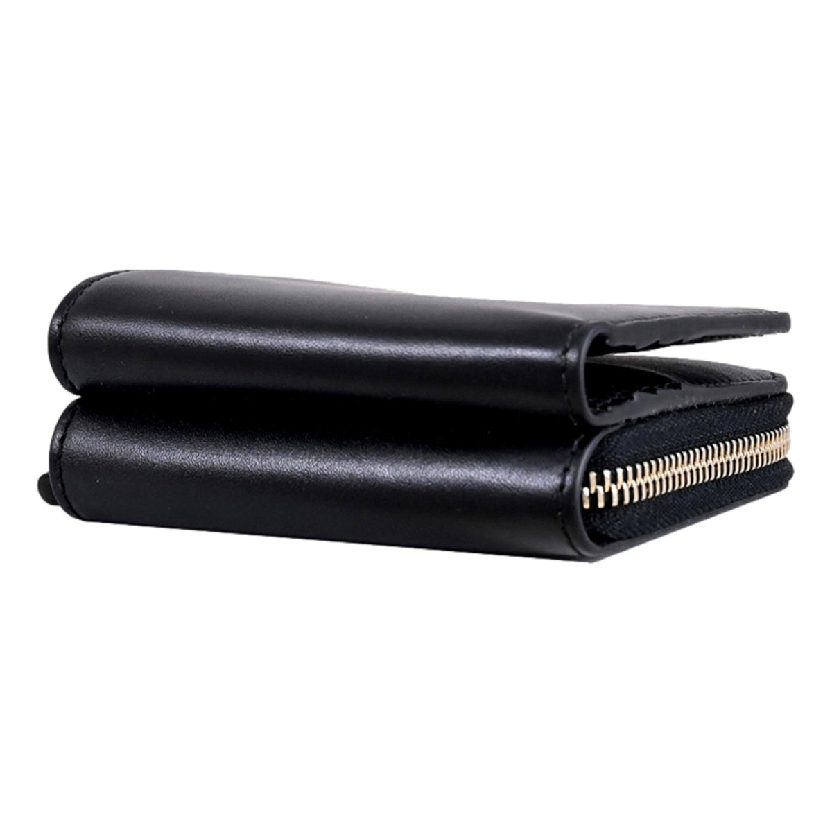 Gucci Bamboo Zip Wallet: Elevate Style with Patent Leather Elegance