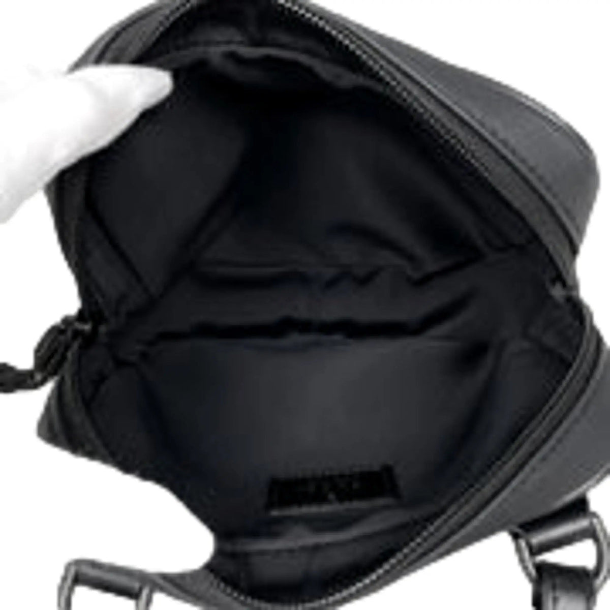 Gucci GG Rubber Effect Black Mini Crossbody Bag: Luxury Redefined