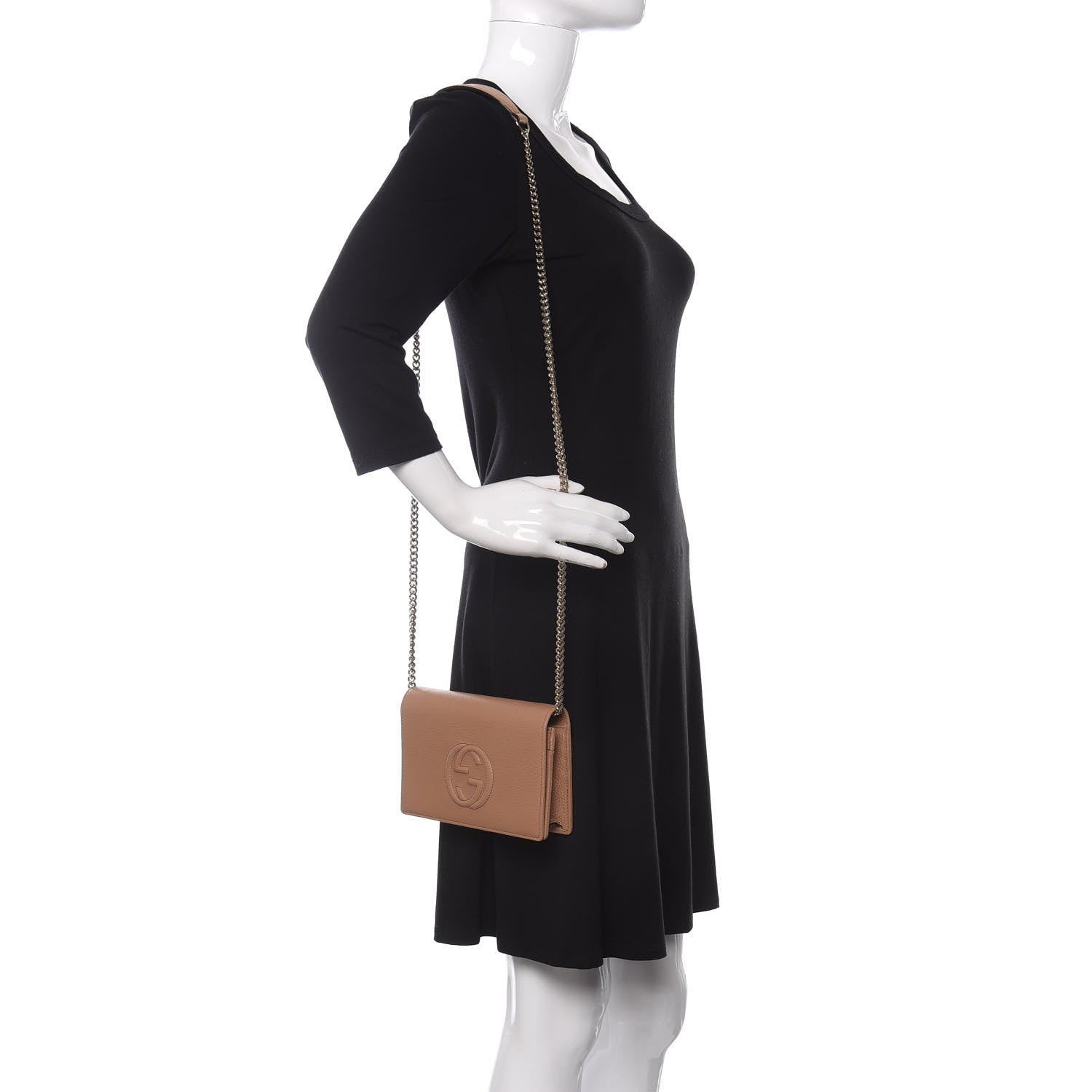 Gucci Soho Chain Wallet: Versatile Beige Leather Crossbody Clutch -   Shop Bags LLC