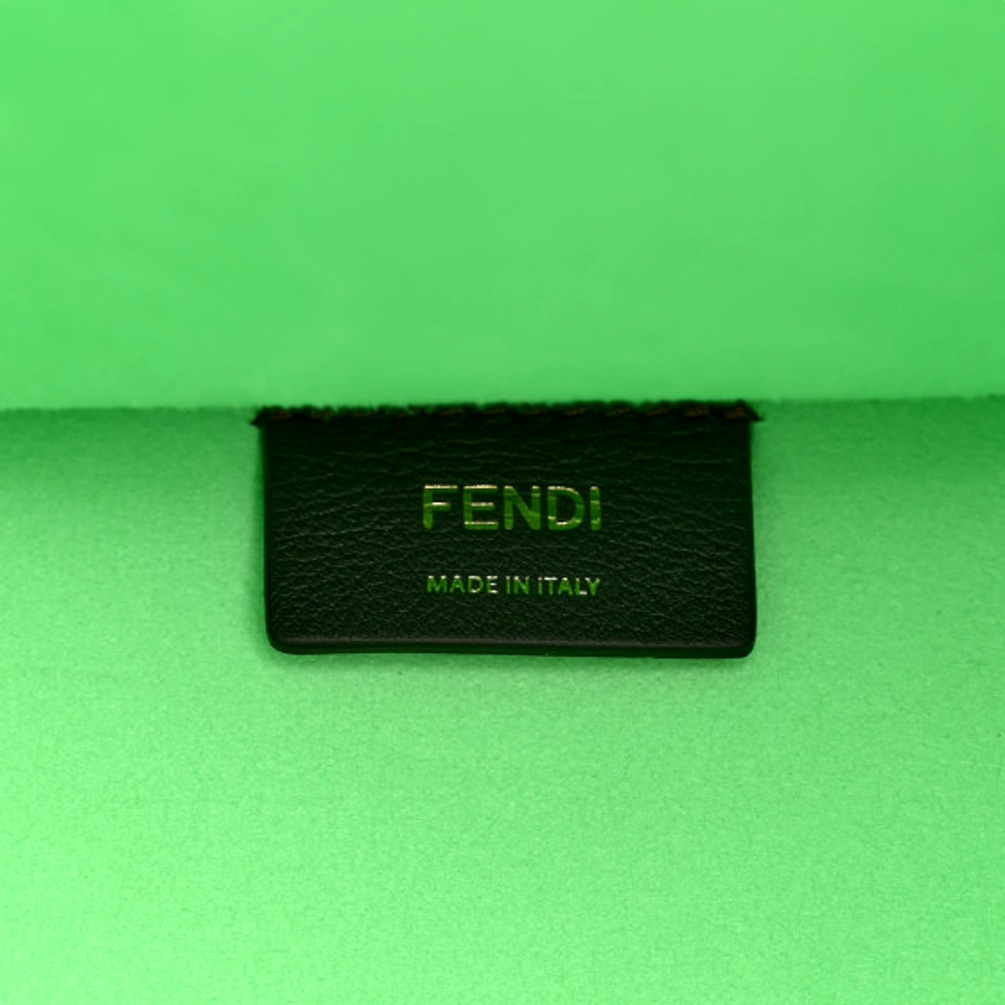Fenadi Bag: Luxurious Edamame Green Medium Tote Bag for Elegant Use