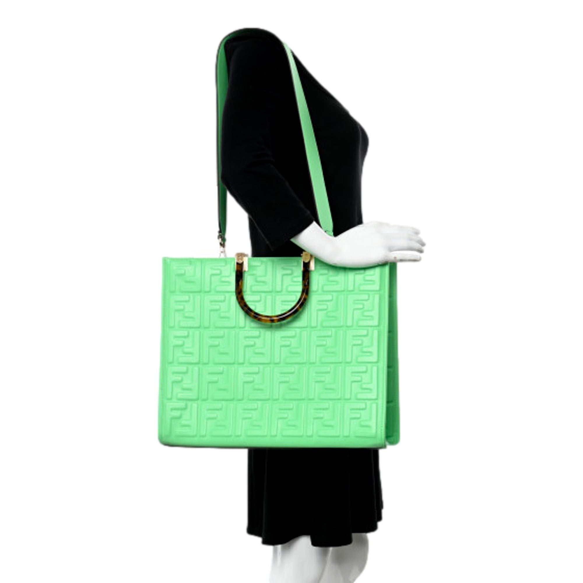 Fenadi Bag: Luxurious Edamame Green Medium Tote Bag for Elegant Use