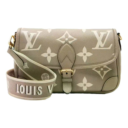 Louis Vuitton Diane Beige Bag - Elevate Style with Luxury