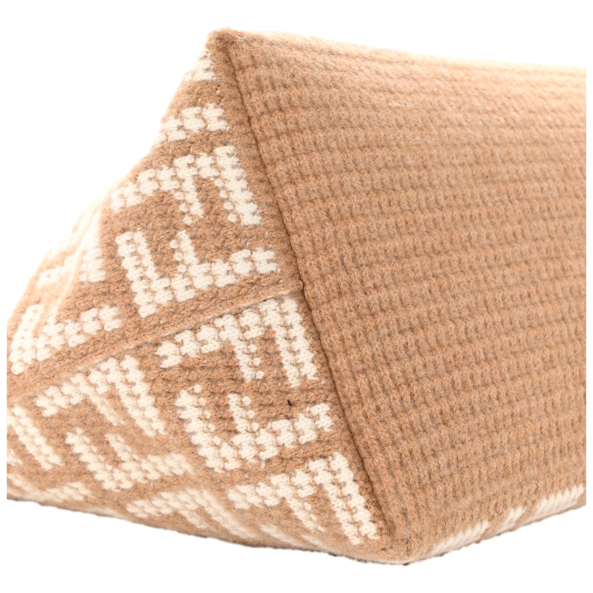 Luxurious Fendi FF Knitted Cashmere Large Shopper Tote Bag -   Shop Bags 