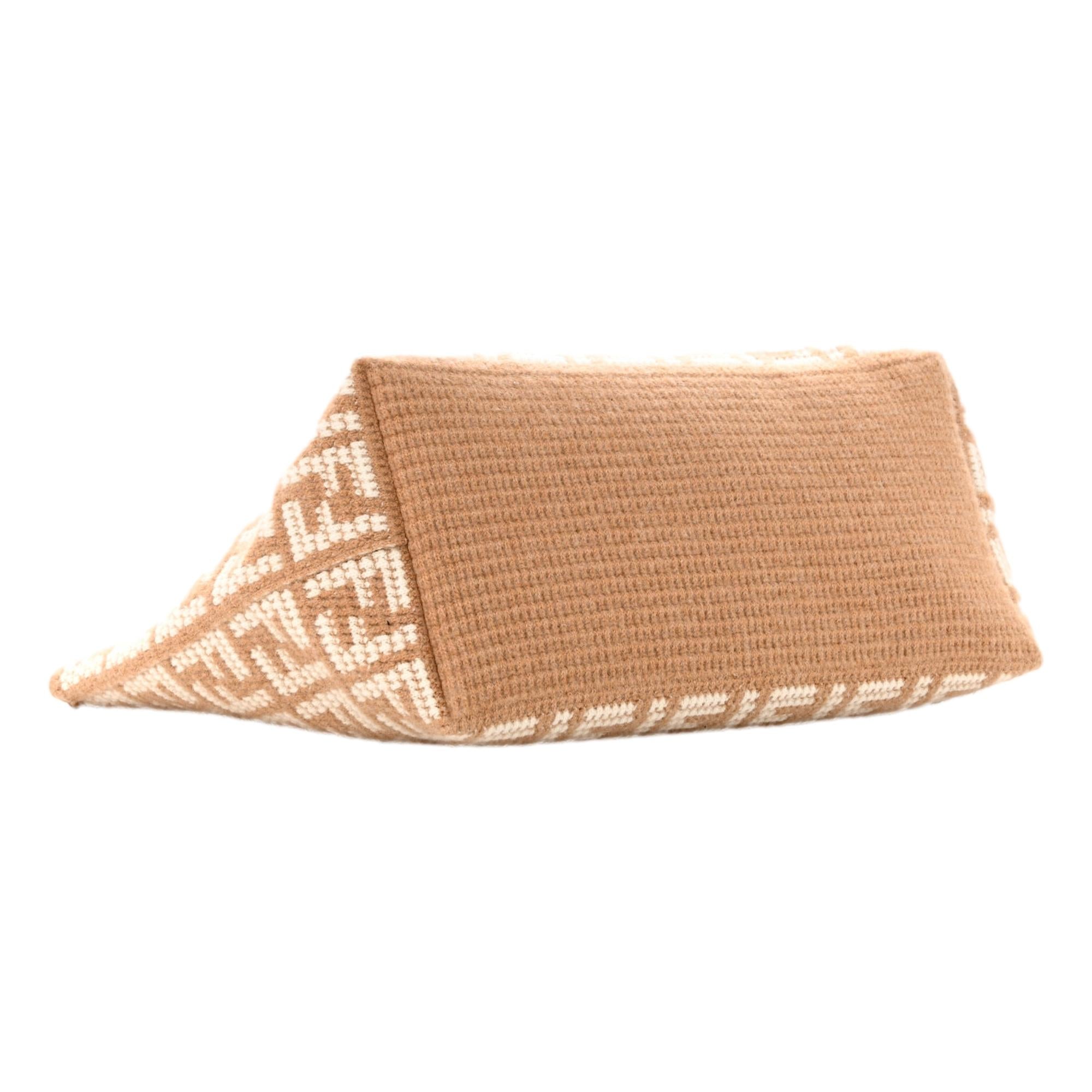 Luxurious Fendi FF Knitted Cashmere Large Shopper Tote Bag -   Shop Bags 