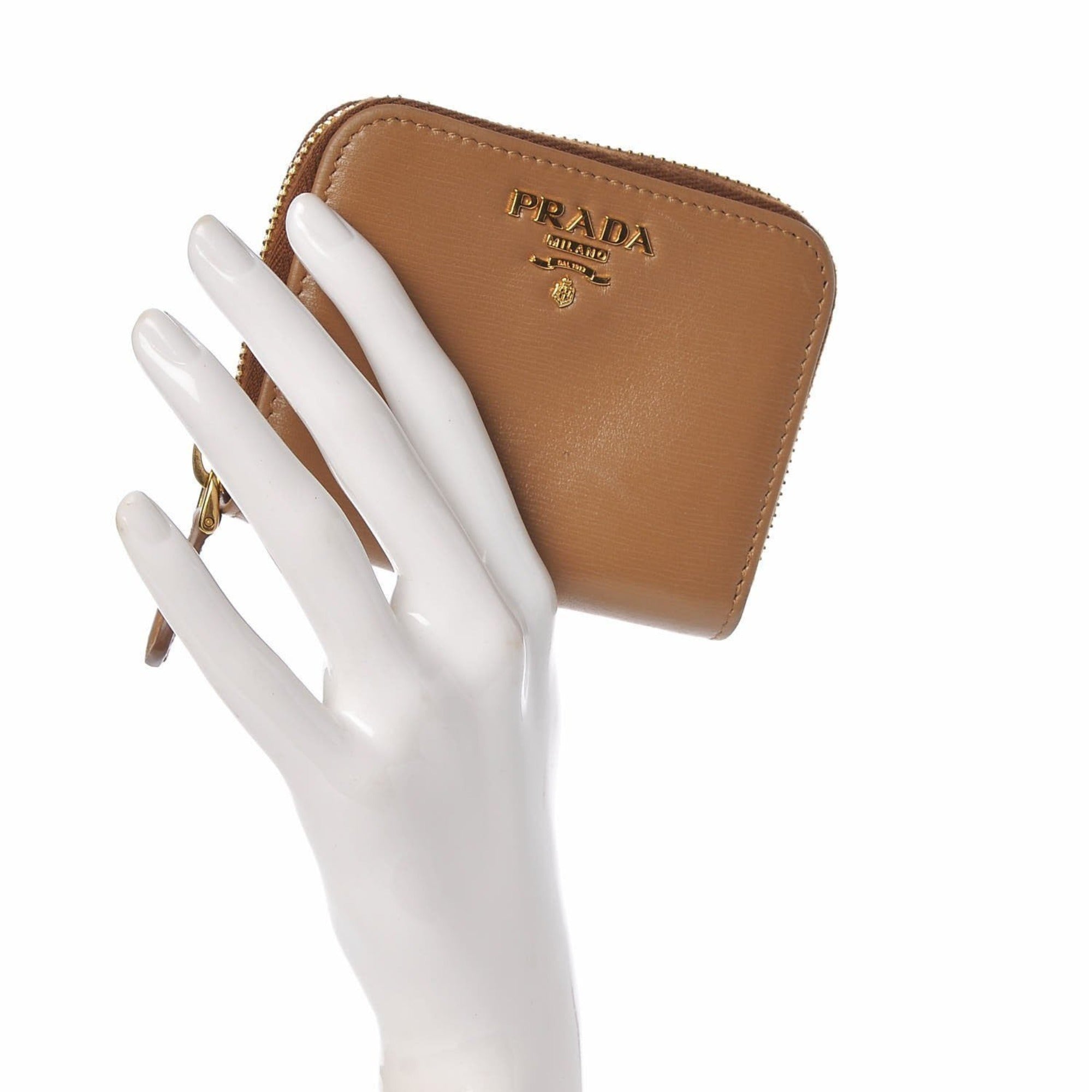 Prada Vitello Move Cipria Beige Leather Wallet - Stylish & Functional -   Shop Bags LLC