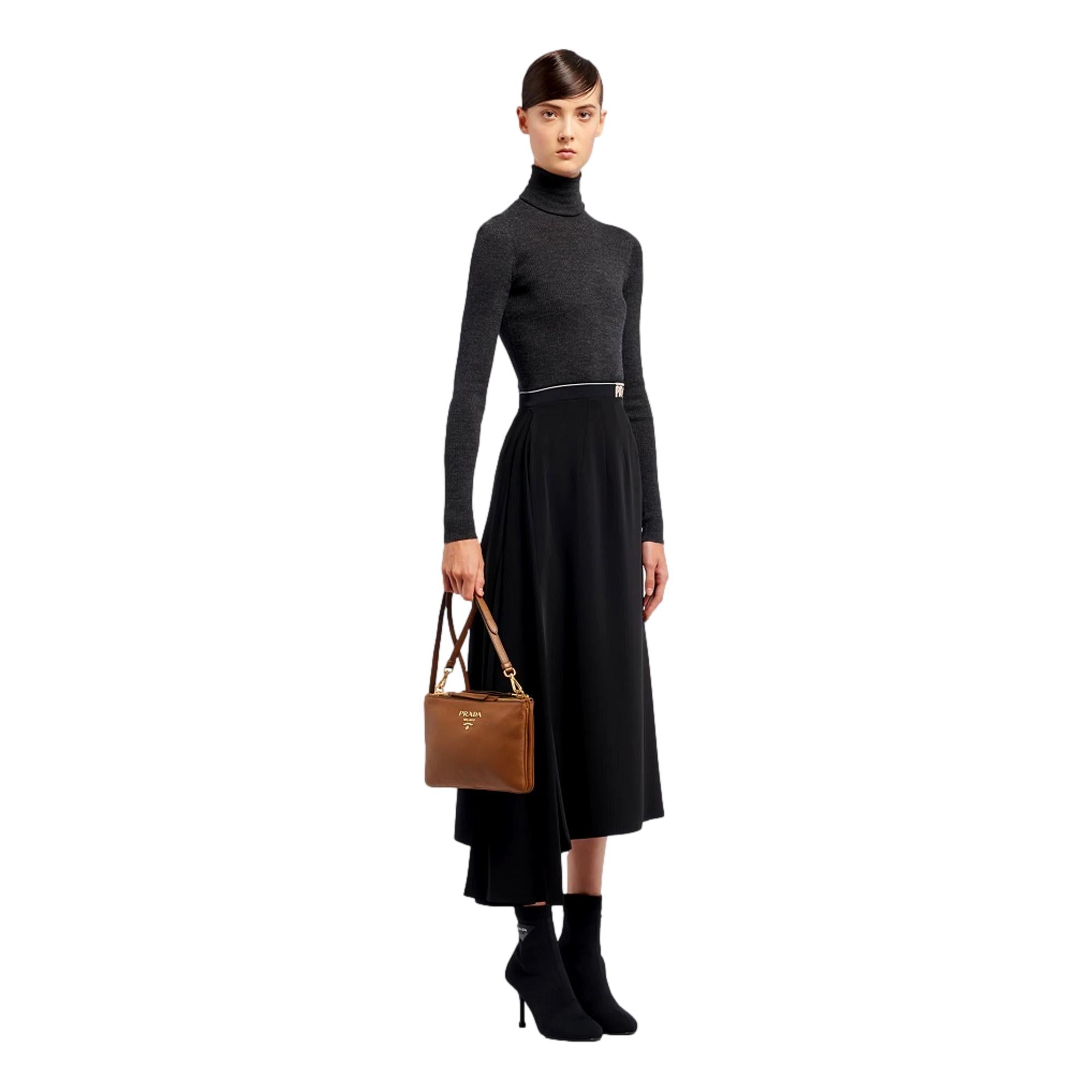 Prada Vitello Cannella Brown Crossbody - Elegance Meets Functionality