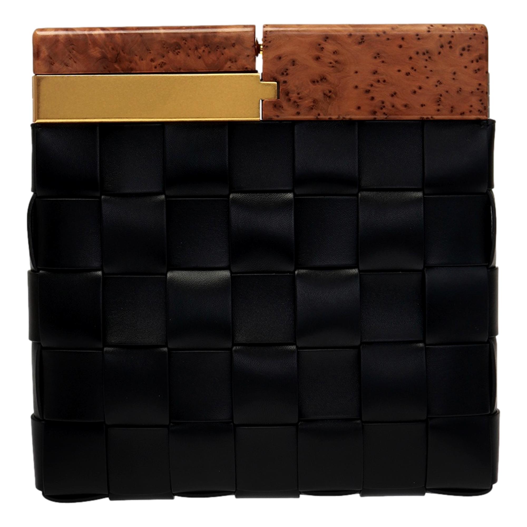 Bottega Veneta 'BV SNAP' Mogano Black Clutch - Luxurious Elegance