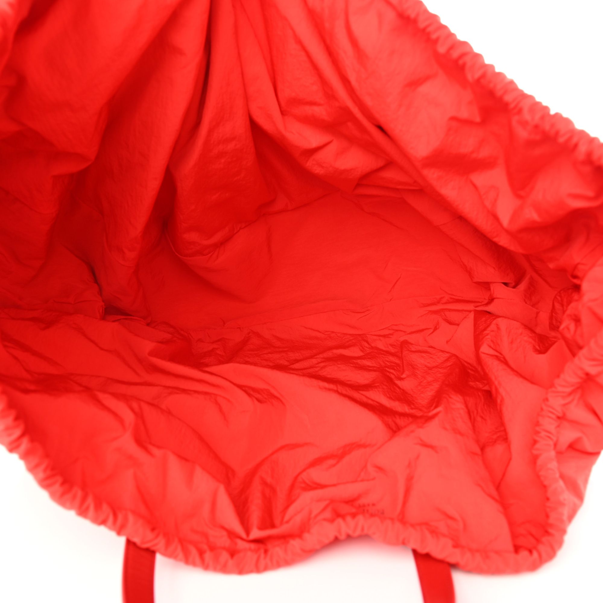 Bottega Veneta Shell Bag - Chic Chili Tomato Calfskin Handbag -  