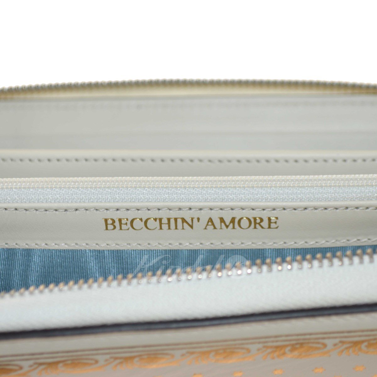 Gucci Sega Stars Wallet: White Leather & Gold Elegance for Everyday