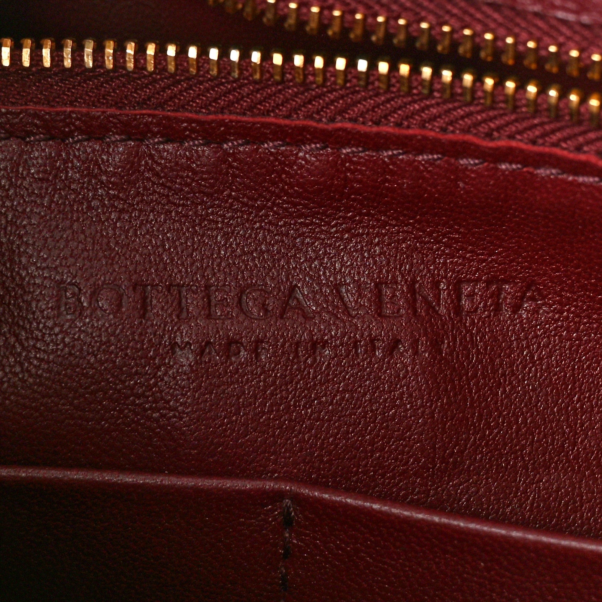 Stylish Women's Shoulder Bag - Bottega Veneta Marie in Bordeaux Red