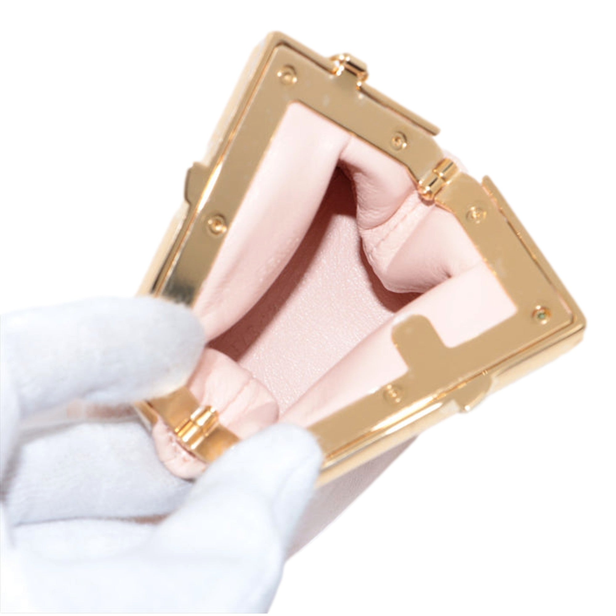 Fendi Charm Pouch Bag: Powder Pink Leather Elegance Pouch