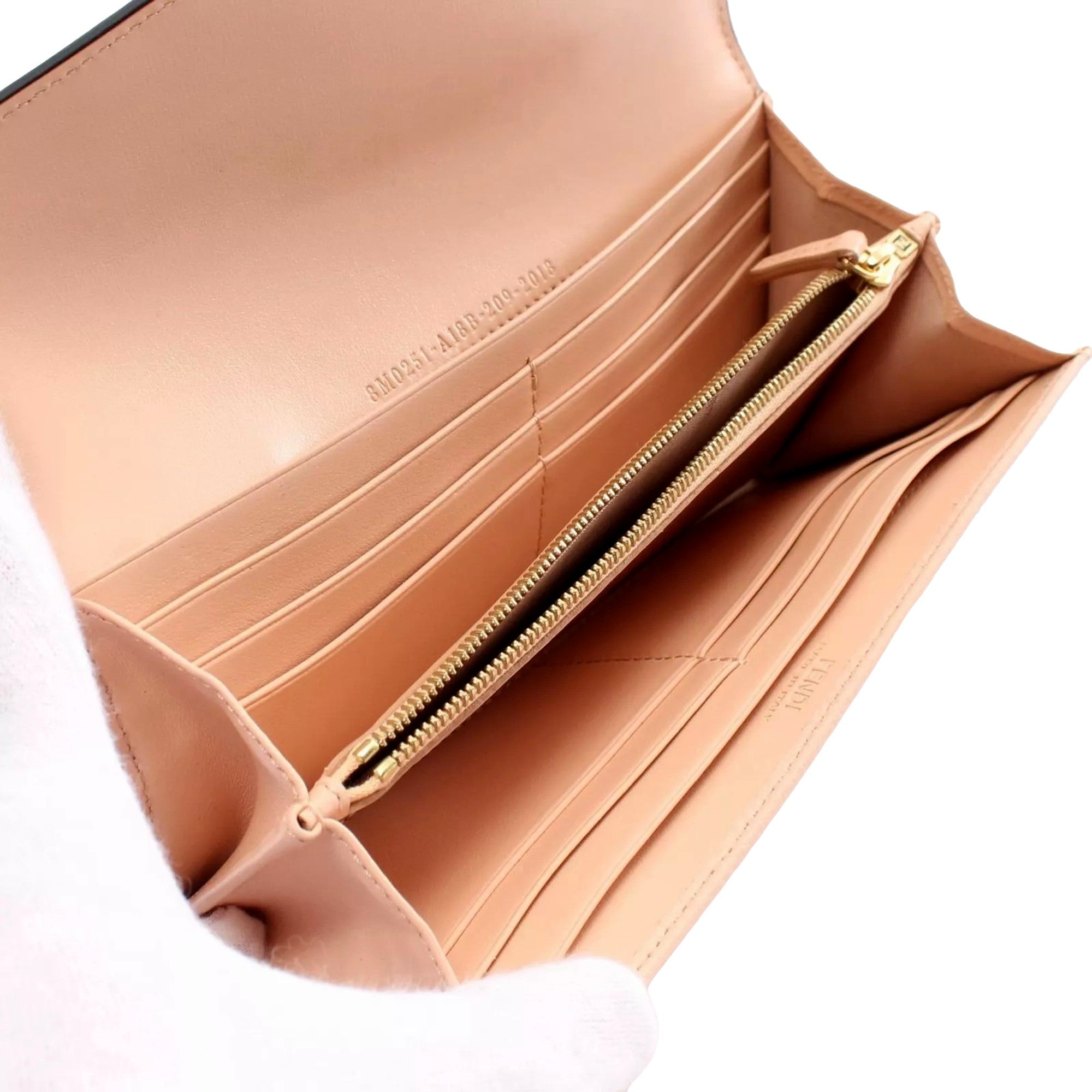 Elegant Envelope Wallet: Fendi Womens Wallet in Light Rose Beige Pink