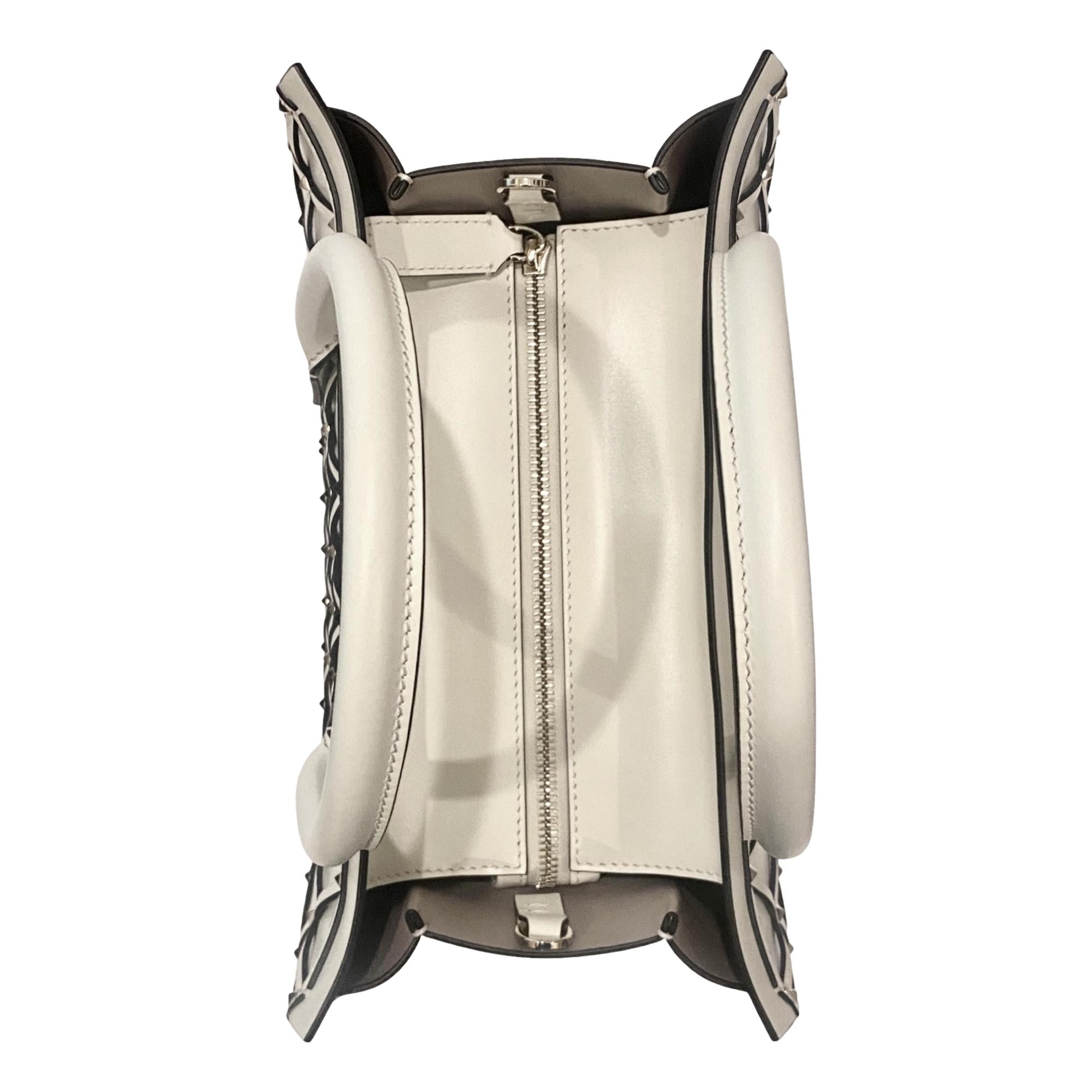 Valentino Garavani Crossbody Tote: Luxury Ivory Leather Bag