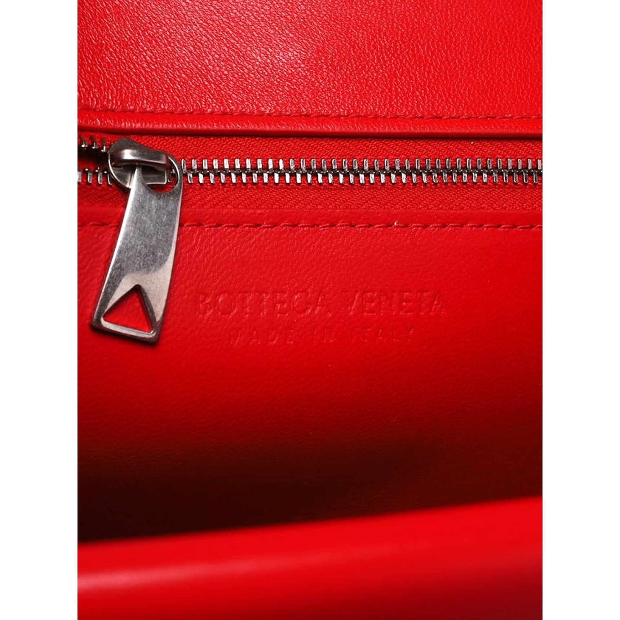 Bottega Veneta Shoulder Bag & Crossbody Bag - Women's Luxury Style
