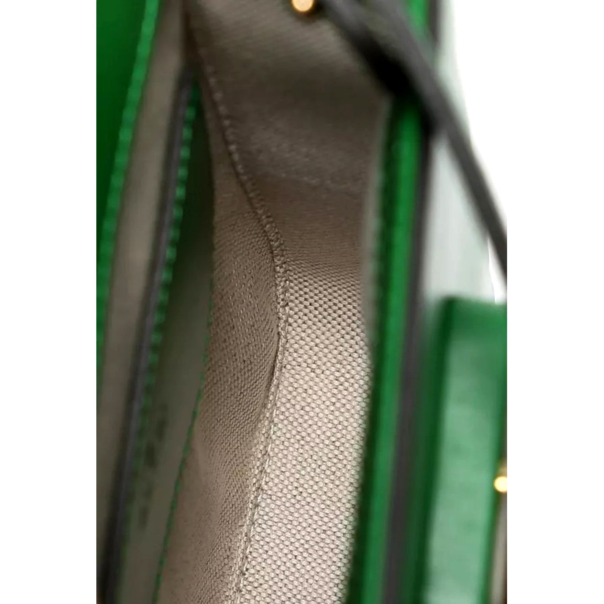 Gucci Bamboo Mini Handbag - Green Leather, Versatile Style & Elegance