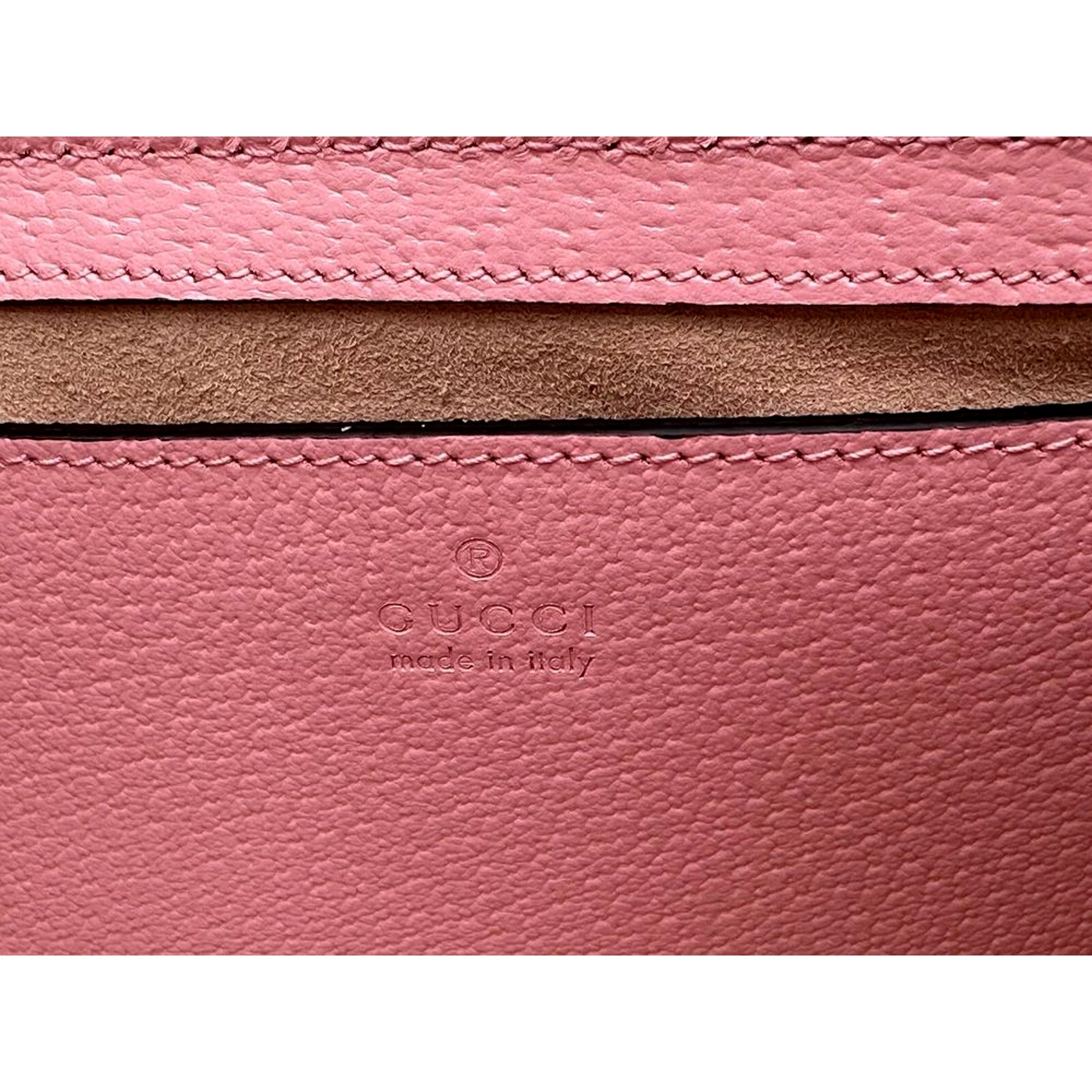Gucci Pink GG Supreme Padlock Handbag - Luxury Meets Versatility