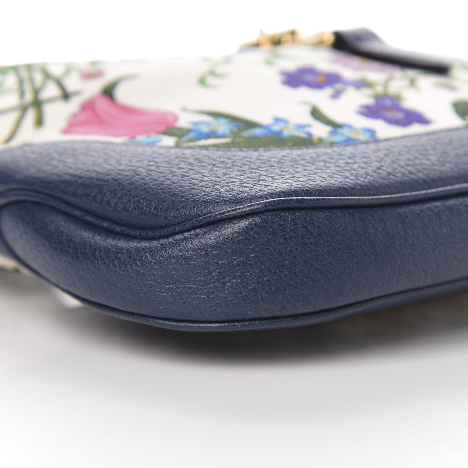 Gucci Jackie Flora Canvas Hobo Bag - Chic White & Blue Elegance