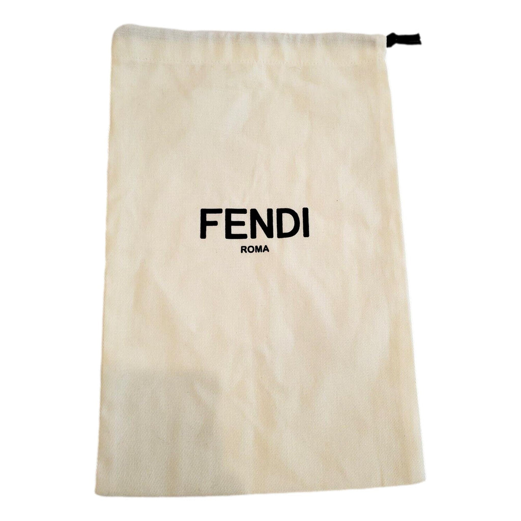 Fendi Scarf: Luxurious Nero & Bianco Wool Scarf with FF Pattern