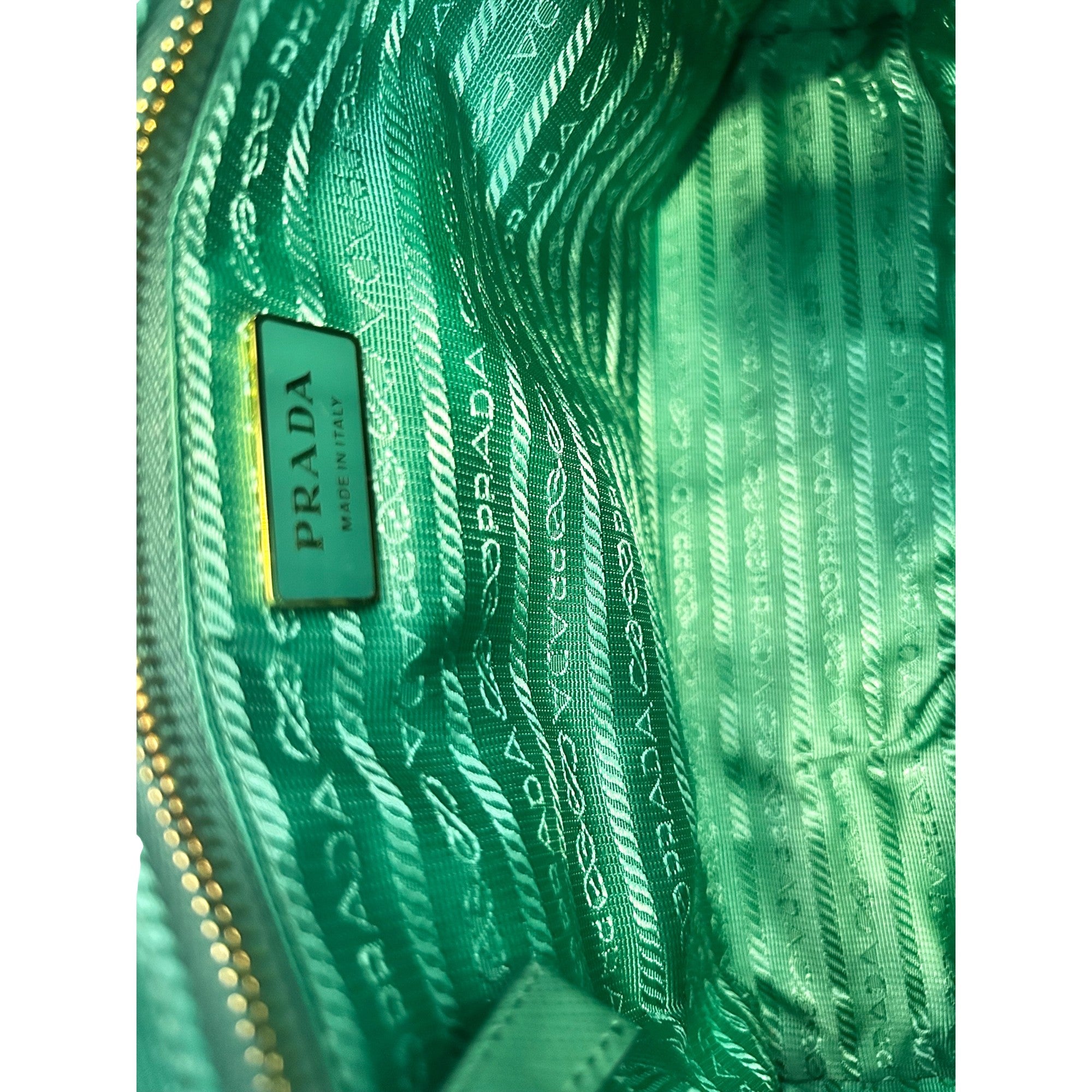 Prada Re-Edition 1995 Green Tote: Chic, Sustainable Luxury