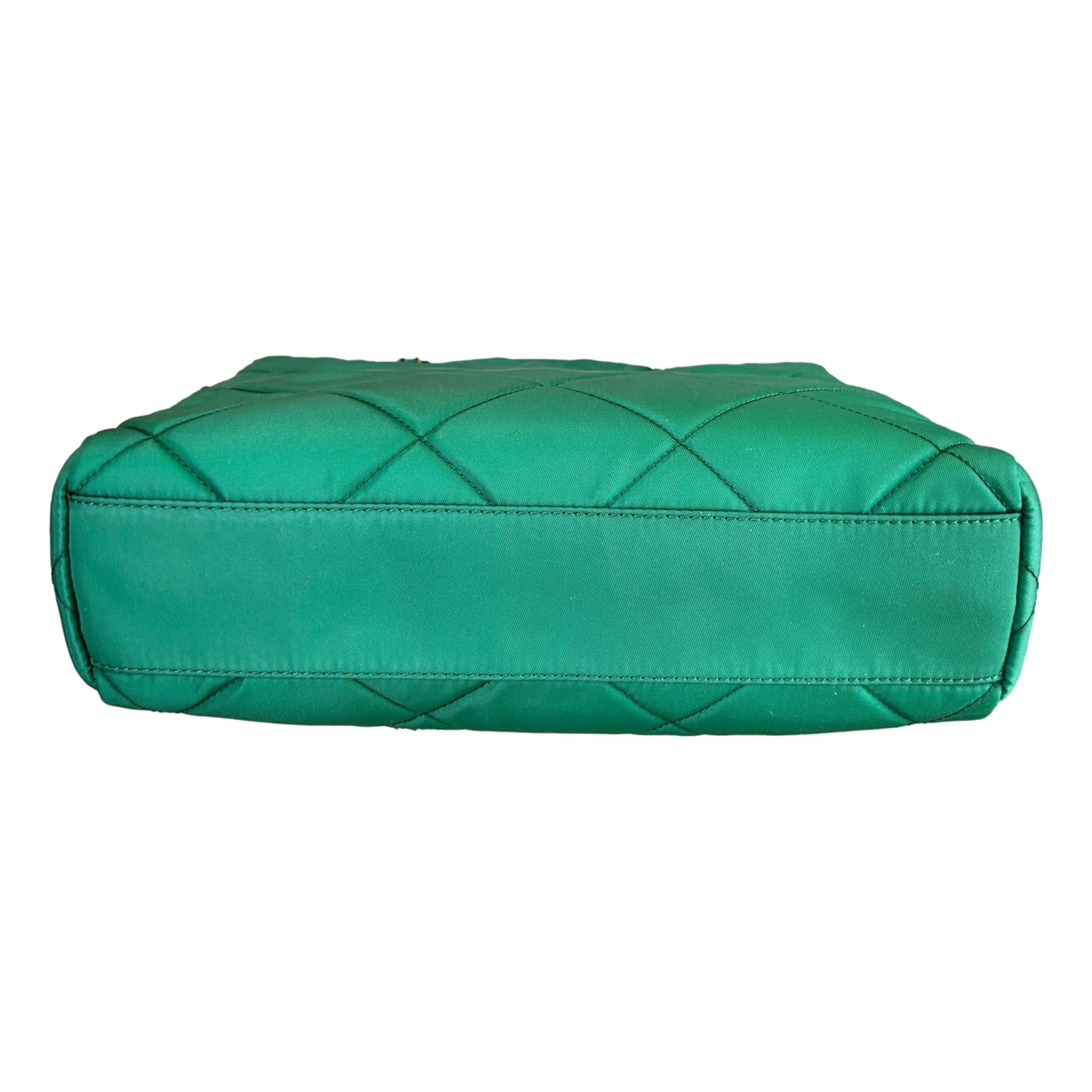 Prada Re-Edition 1995 Green Tote: Chic, Sustainable Luxury